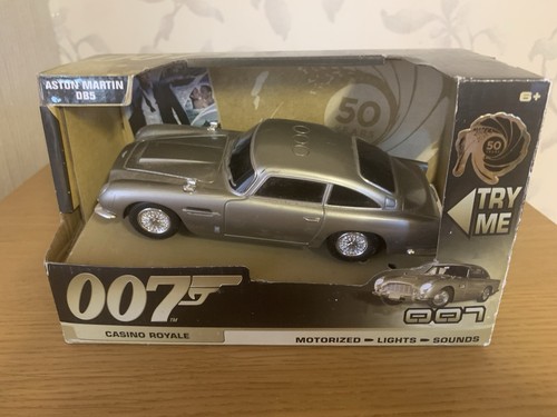 Skyfall james bond 007 aston - skyfall,